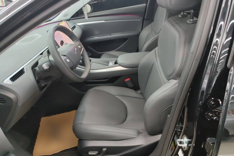Used XPeng MONA M03 2024 620 with Ultra-Long Range Left Front Seat