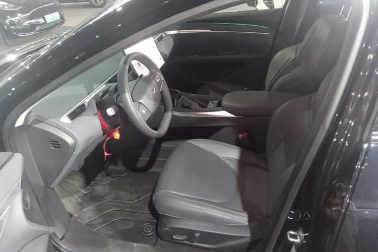 Used XPeng MONA M03 2024 620 with Ultra-Long Range Left Front Seat