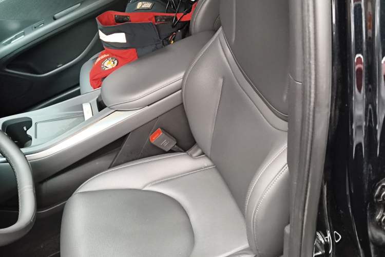 Used XPeng MONA M03 2024 620 with Ultra-Long Range Left Front Seat