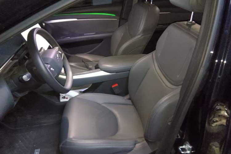 Used XPeng MONA M03 2024 620 with Ultra-Long Range Left Front Seat