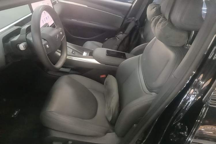 Used XPeng MONA M03 2024 620 with Ultra-Long Range Left Front Seat