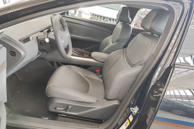 Used XPeng MONA M03 2024 620 with Ultra-Long Range Left Front Seat