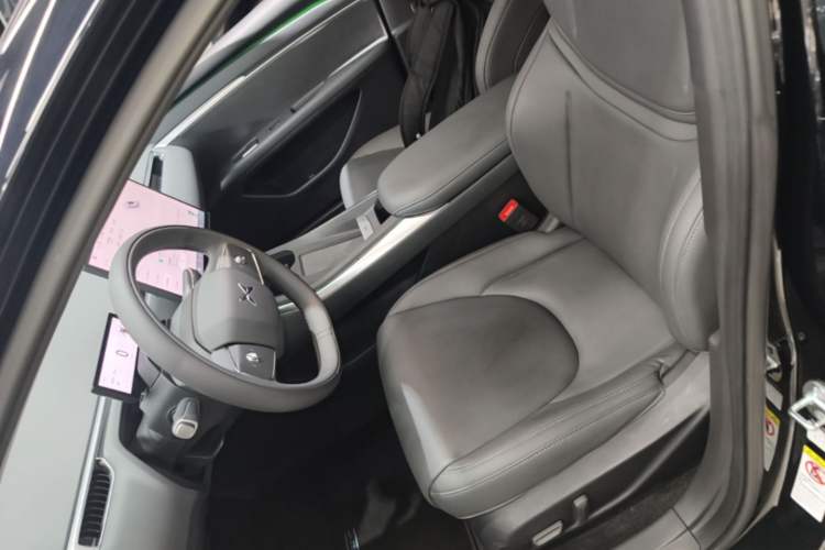 Used XPeng MONA M03 2024 620 with Ultra-Long Range Left Front Seat