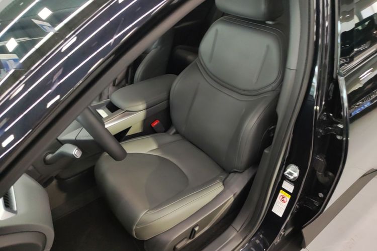 Used XPeng MONA M03 2024 620 with Ultra-Long Range Left Front Seat