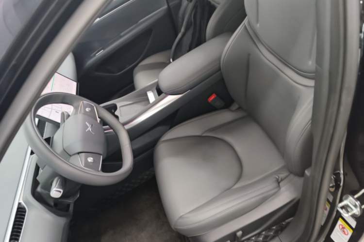 Used XPeng MONA M03 2024 620 with Ultra-Long Range Left Front Seat