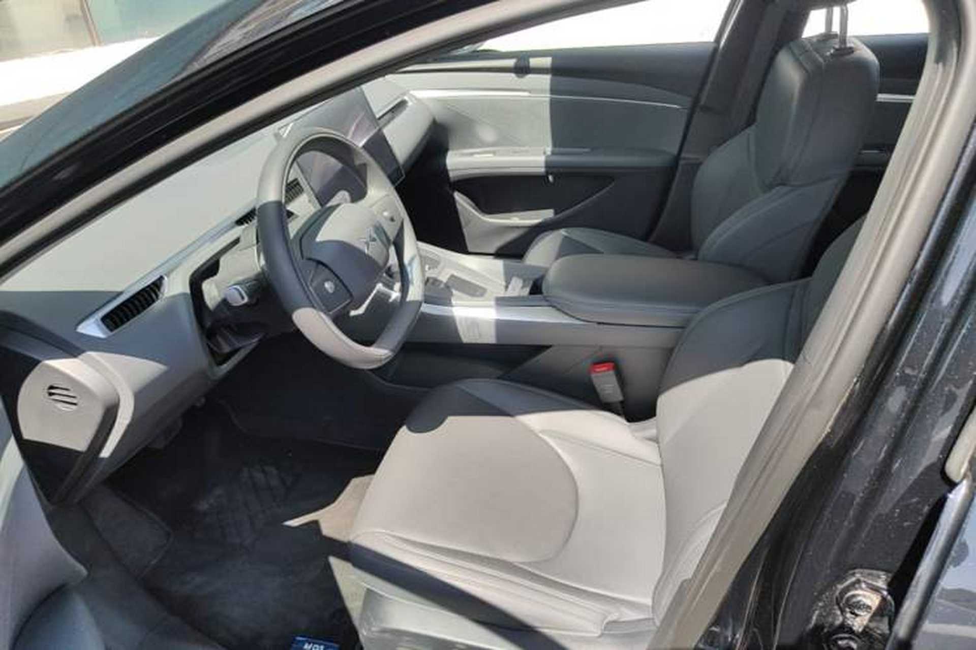 Used XPeng MONA M03 2024 620 with Ultra-Long Range Left Front Seat