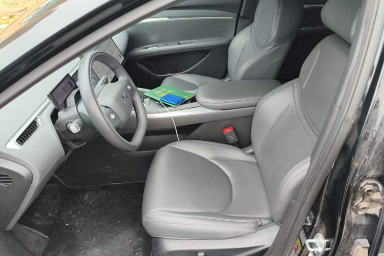 Used XPeng MONA M03 2024 620 with Ultra-Long Range Left Front Seat