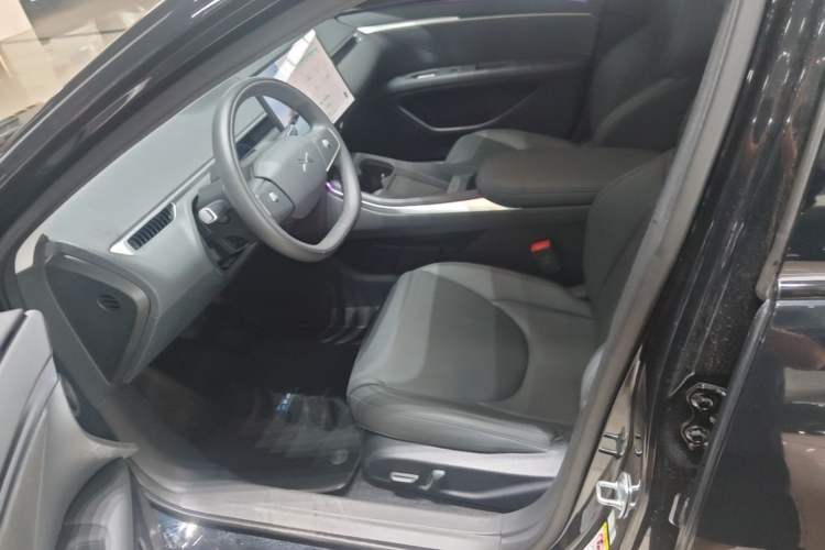 Used XPeng MONA M03 2024 620 with Ultra-Long Range Left Front Seat