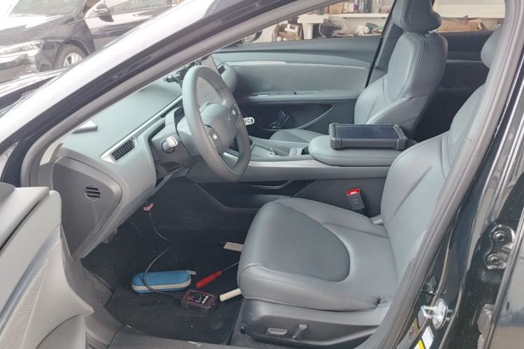 Used XPeng MONA M03 2024 620 with Ultra-Long Range Left Front Seat