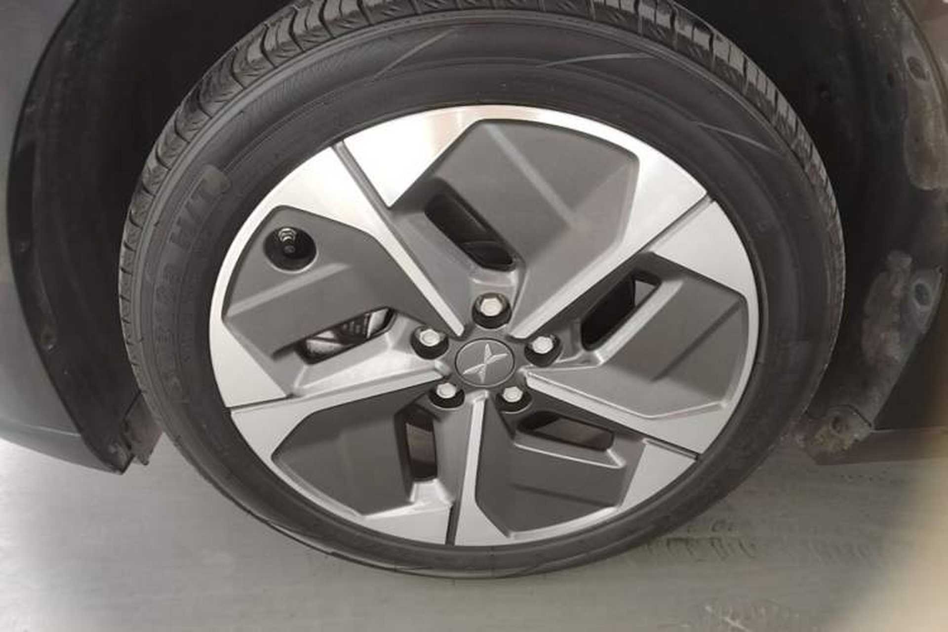 Used XPeng MONA M03 2024 620 with Ultra-Long Range Left Front Wheel Hub