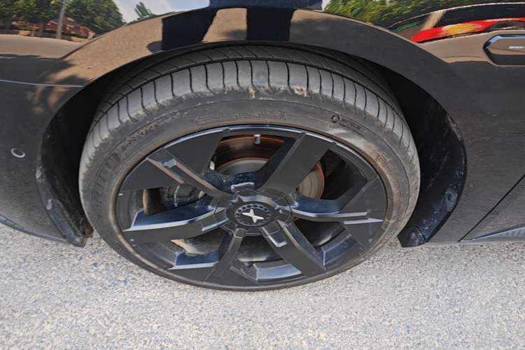 Used XPeng MONA M03 2024 620 with Ultra-Long Range Left Front Wheel Hub