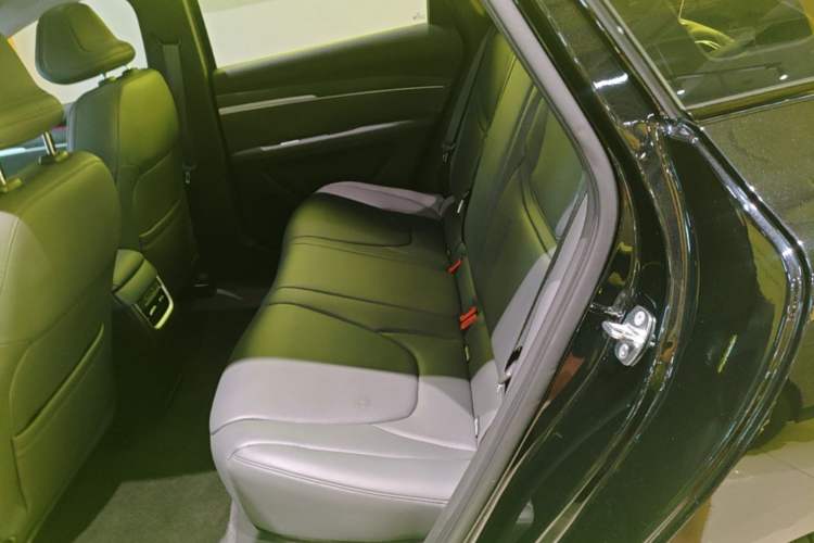 Used XPeng MONA M03 2024 620 with Ultra-Long Range Left Rear Seat