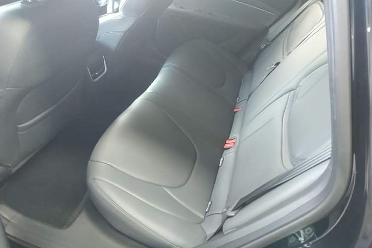 Used XPeng MONA M03 2024 620 with Ultra-Long Range Left Rear Seat
