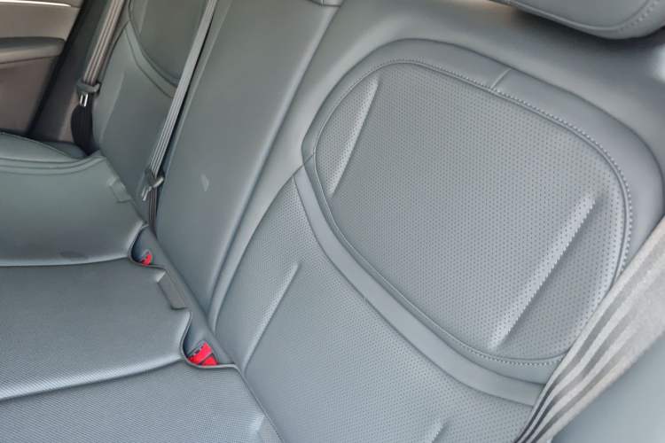 Used XPeng MONA M03 2024 620 with Ultra-Long Range Left Rear Seat