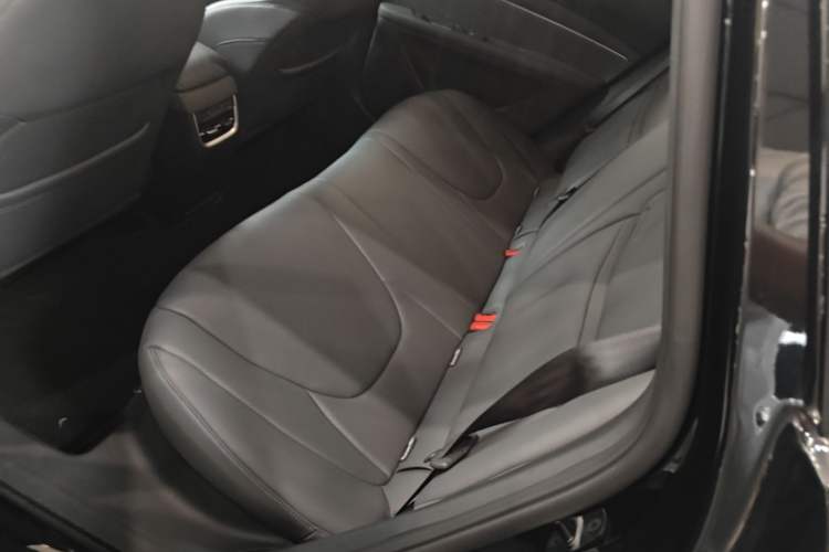 Used XPeng MONA M03 2024 620 with Ultra-Long Range Left Rear Seat