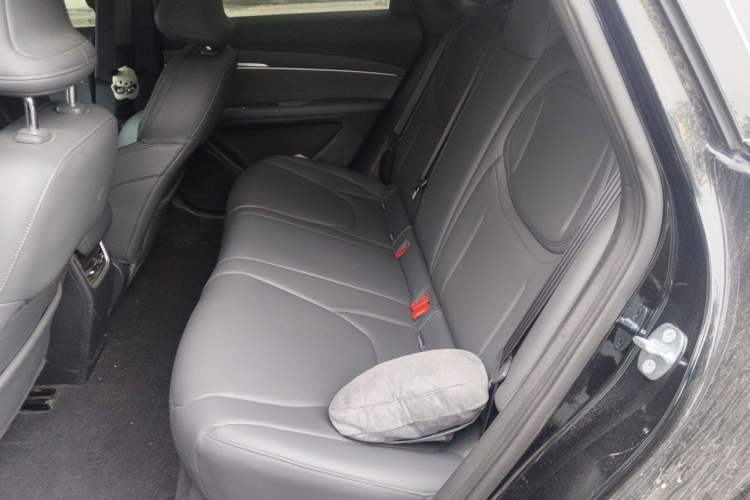 Used XPeng MONA M03 2024 620 with Ultra-Long Range Left Rear Seat