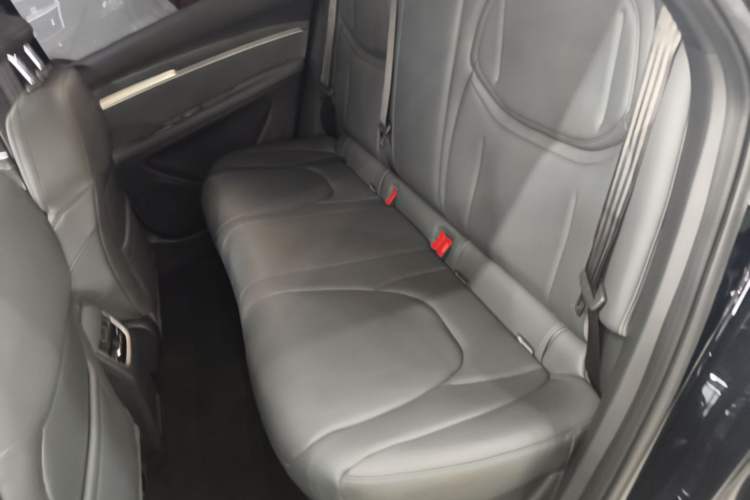 Used XPeng MONA M03 2024 620 with Ultra-Long Range Left Rear Seat