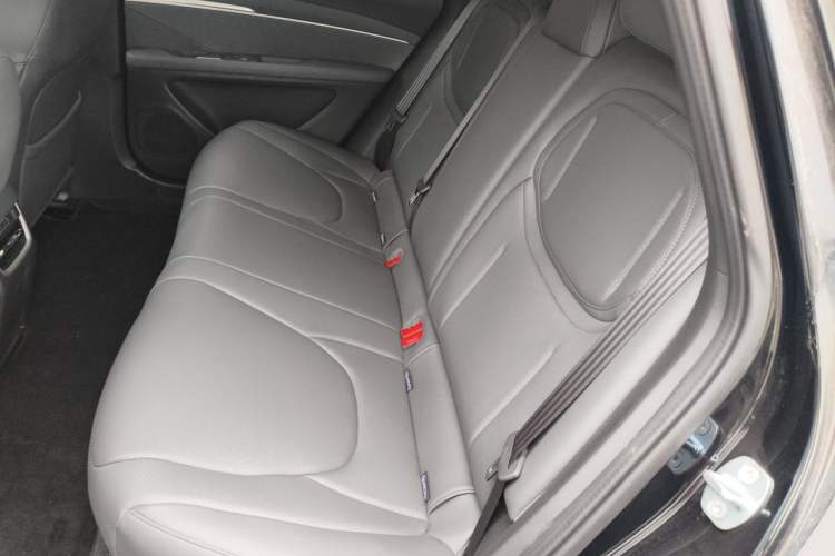 Used XPeng MONA M03 2024 620 with Ultra-Long Range Left Rear Seat