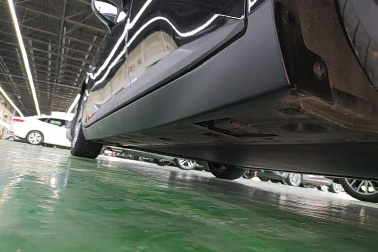 Used XPeng MONA M03 2024 620 with Ultra-Long Range Left Side Sill