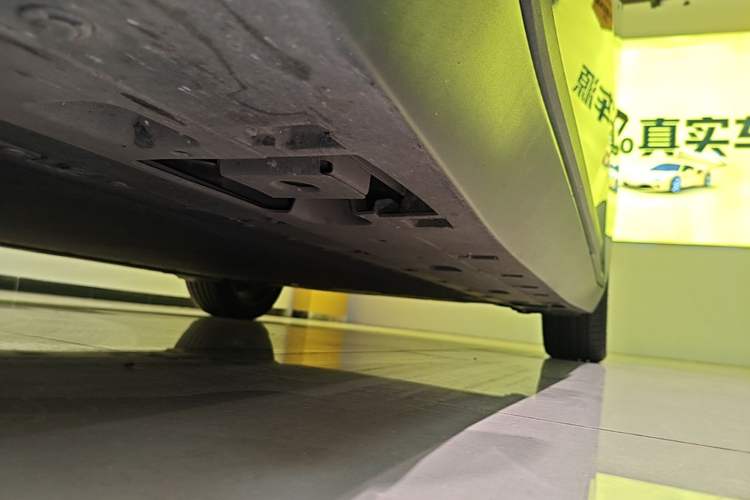 Used XPeng MONA M03 2024 620 with Ultra-Long Range Left Side Sill