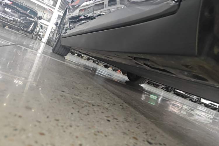 Used XPeng MONA M03 2024 620 with Ultra-Long Range Left Side Sill