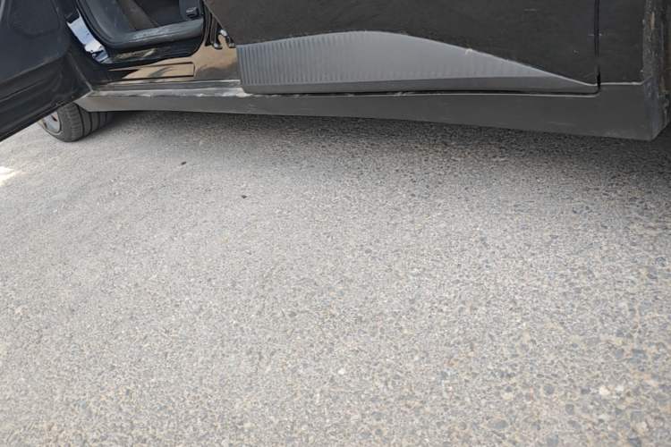 Used XPeng MONA M03 2024 620 with Ultra-Long Range Left Side Sill