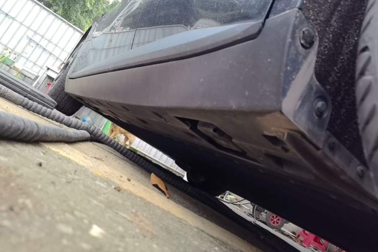 Used XPeng MONA M03 2024 620 with Ultra-Long Range Left Side Sill