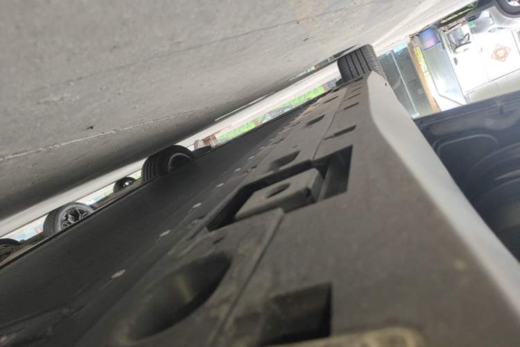 Used XPeng MONA M03 2024 515 Long-Range Left Side Sill