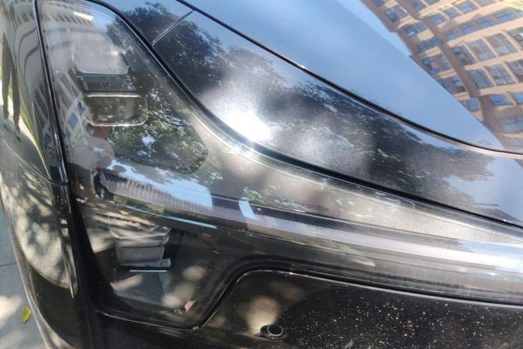 Used XPeng MONA M03 2024 620 with Ultra-Long Range Right Front Headlight