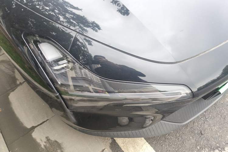 Used XPeng MONA M03 2024 620 with Ultra-Long Range Right Front Headlight