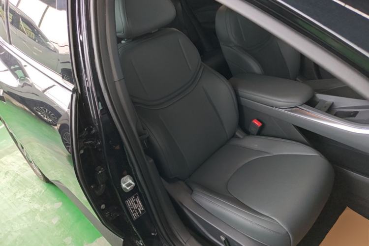 Used XPeng MONA M03 2024 620 with Ultra-Long Range Right Front Seat