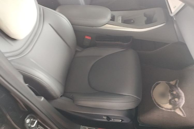 Used XPeng MONA M03 2024 620 with Ultra-Long Range Right Front Seat