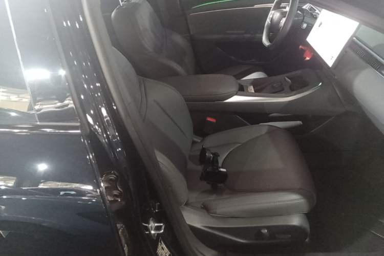 Used XPeng MONA M03 2024 620 with Ultra-Long Range Right Front Seat