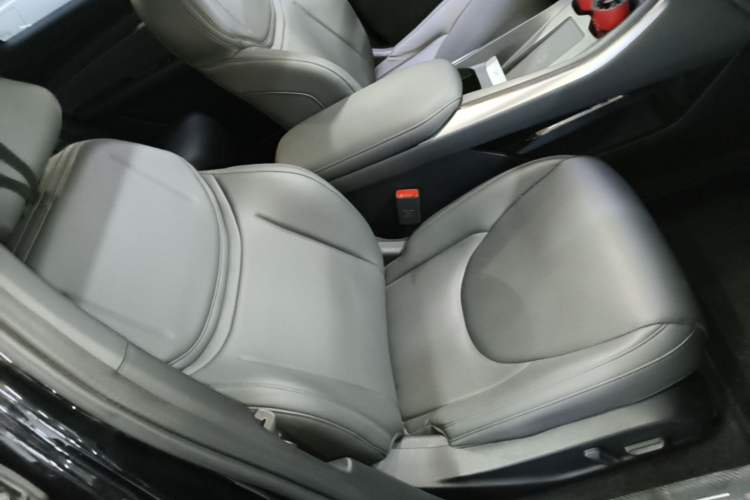 Used XPeng MONA M03 2024 620 with Ultra-Long Range Right Front Seat