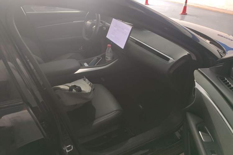 Used XPeng MONA M03 2024 515 Long-Range Right Front Seat