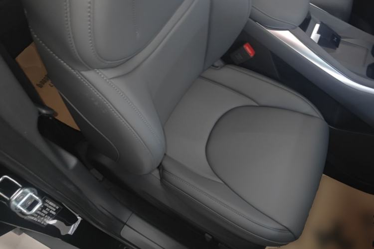 Used XPeng MONA M03 2024 515 Long-Range Right Front Seat