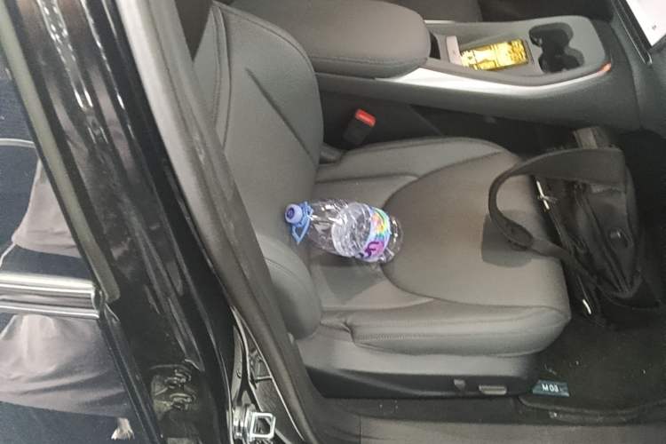 Used XPeng MONA M03 2024 620 with Ultra-Long Range Right Front Seat