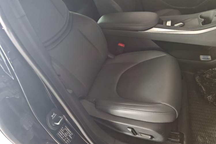 Used XPeng MONA M03 2024 515 Long-Range Right Front Seat