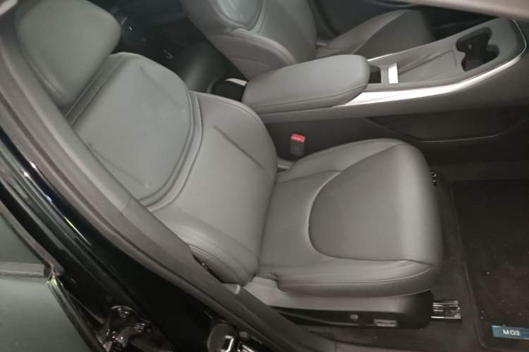 Used XPeng MONA M03 2024 620 with Ultra-Long Range Right Front Seat
