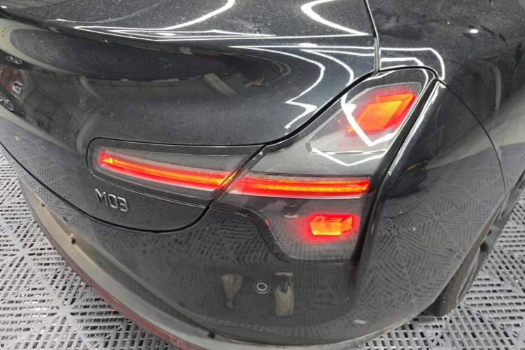Used XPeng MONA M03 2024 620 with Ultra-Long Range Right Rear Taillight