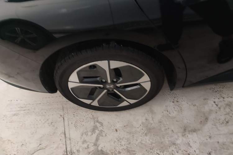 Used XPeng MONA M03 2024 515 Long-Range Right Rear Wheel Hub