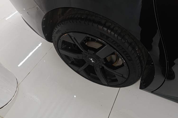 Used XPeng MONA M03 2024 620 with Ultra-Long Range Right Rear Wheel Hub