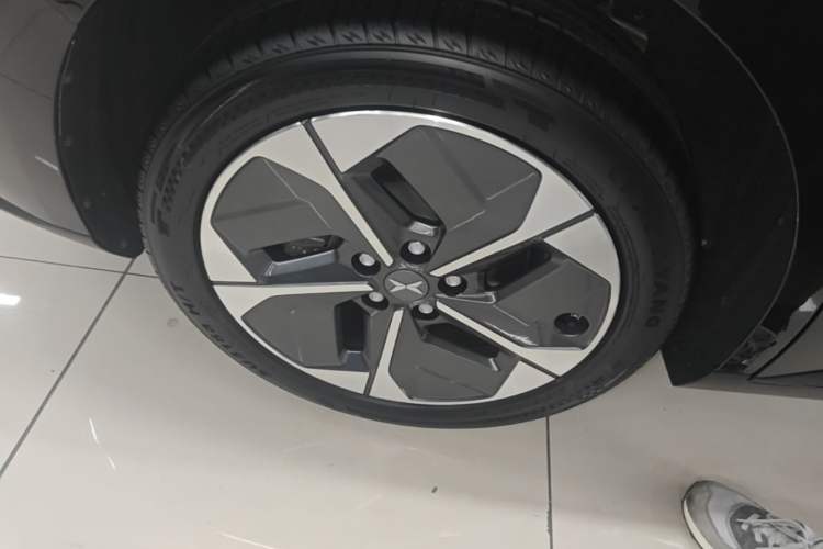 Used XPeng MONA M03 2024 515 Long-Range Right Rear Wheel Hub