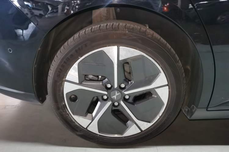 Used XPeng MONA M03 2024 515 Long-Range Right Rear Wheel Hub