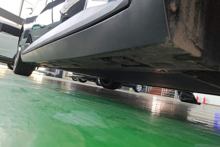 Used XPeng MONA M03 2024 620 with Ultra-Long Range Right Side Sill