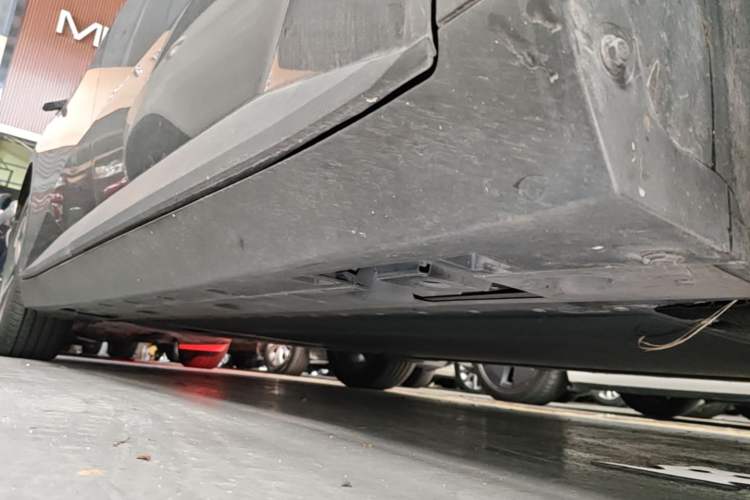 Used XPeng MONA M03 2024 515 Long-Range Right Side Sill