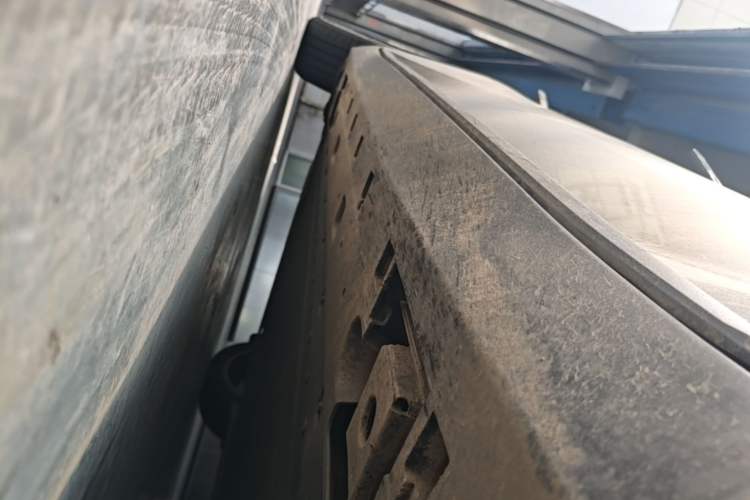 Used XPeng MONA M03 2024 620 with Ultra-Long Range Right Side Sill
