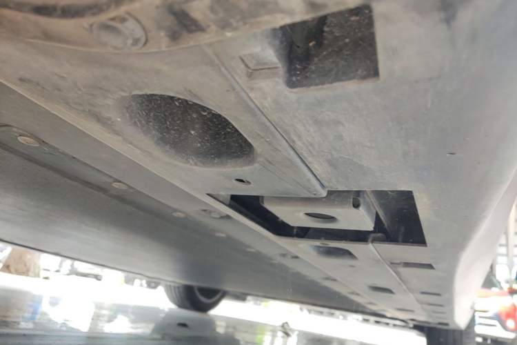Used XPeng MONA M03 2024 620 with Ultra-Long Range Right Side Sill