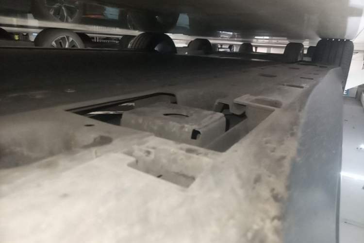 Used XPeng MONA M03 2024 620 with Ultra-Long Range Right Side Sill