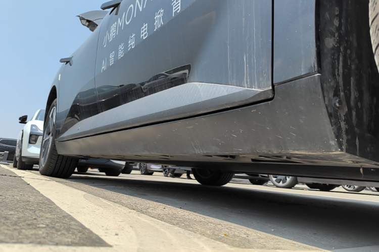 Used XPeng MONA M03 2024 620 with Ultra-Long Range Right Side Sill